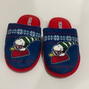 Peanuts Festive Snoopy Slippers in Blue and Red